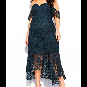 City Chic women’s plus size entrancing dress